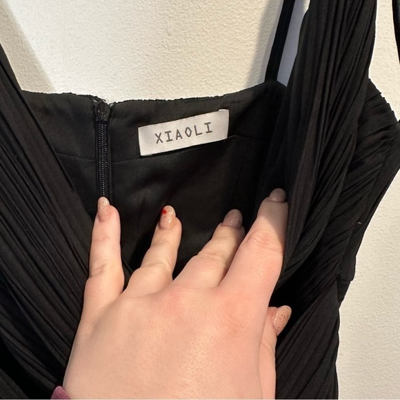 NEW Xiaoli Women’s Textured Pleated Spaghetti Strap Black Dress Size X-Small - Picture 11 of 12
